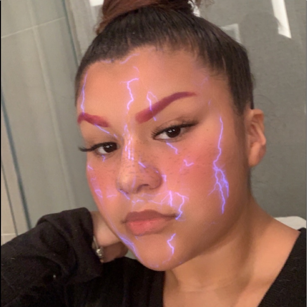 Meet your Posher, Madi